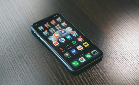 space gray iPhone 6